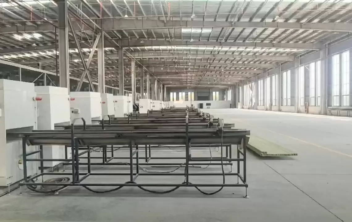 集韧盐城工厂-聚氨酯型材拉挤生产线