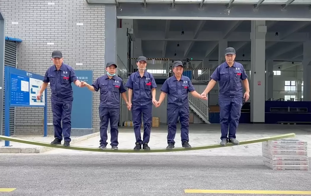 集韧玻纤聚氨酯复合材料型材强度检验